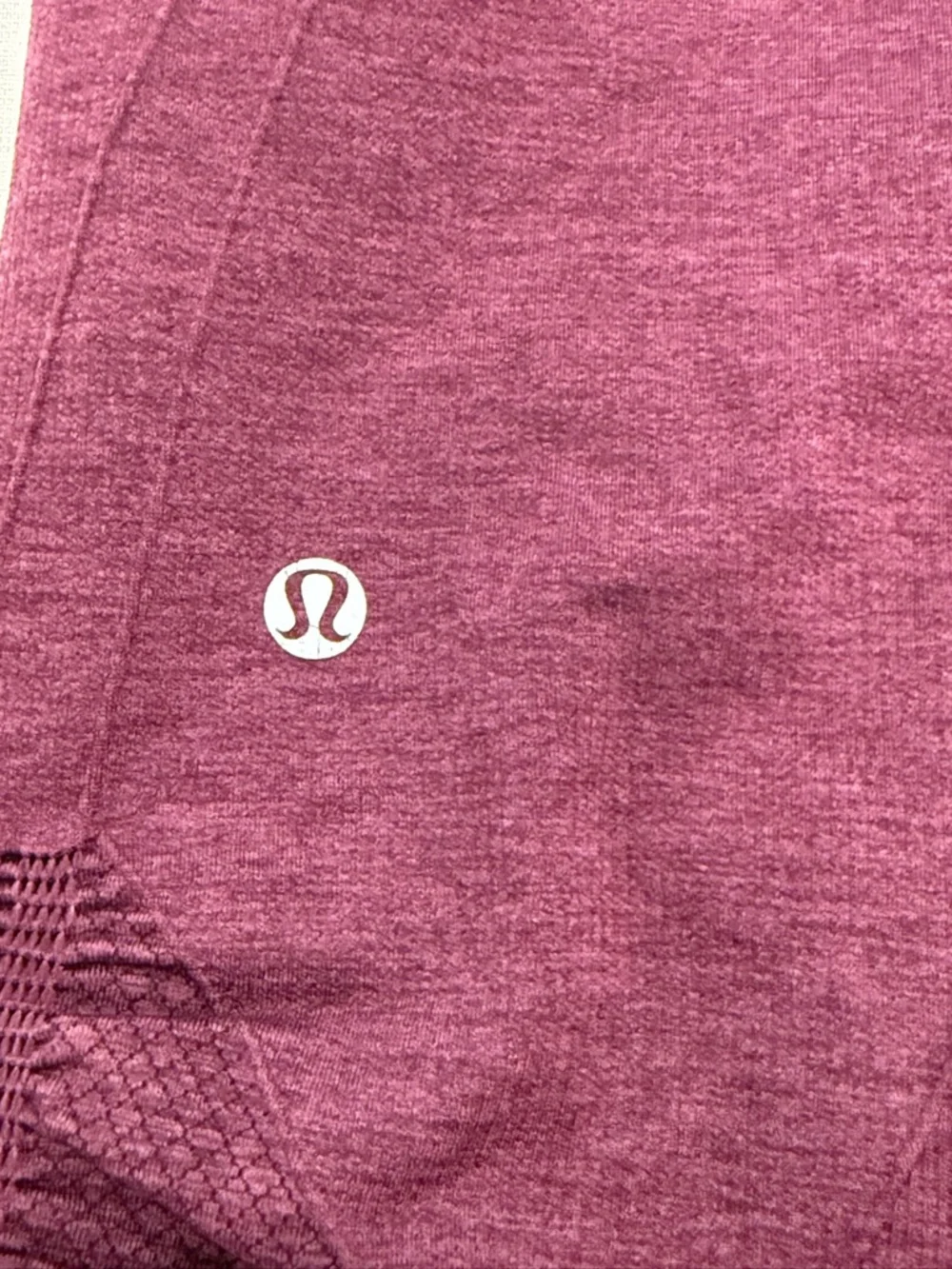 Lululemon In The Flow Crop II Seamless Scrunch‎ Stretch Burgandy Yoga Capri